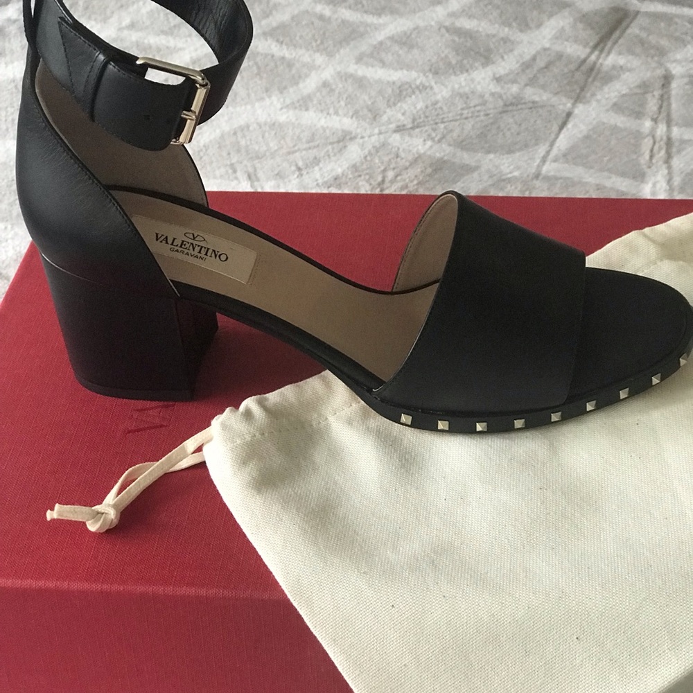 Valentino Garavani Rock Stud Sandal 39 - Picture 4 of 5